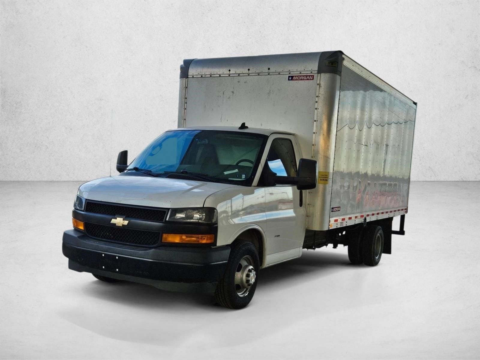 2021 Chevrolet Express Cutaway Base's photo