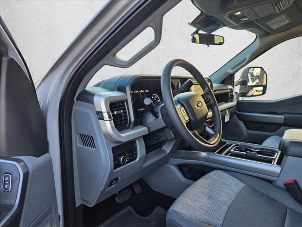 New 2026 Ford F-250 XLT Truck Crew Cab