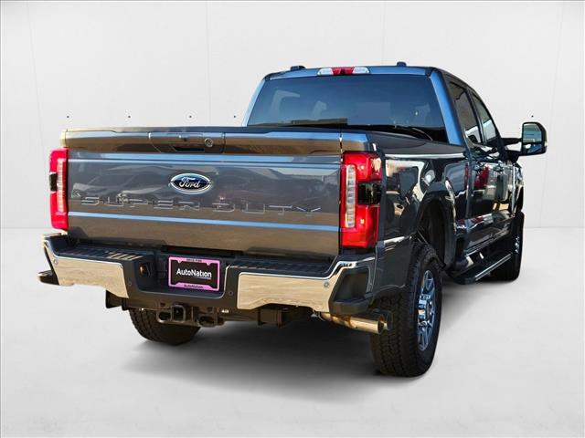 2026 Ford F-250 Lariat photo 2