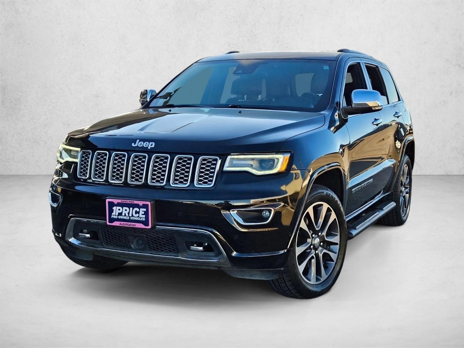 2017 Jeep Grand Cherokee Overland's photo