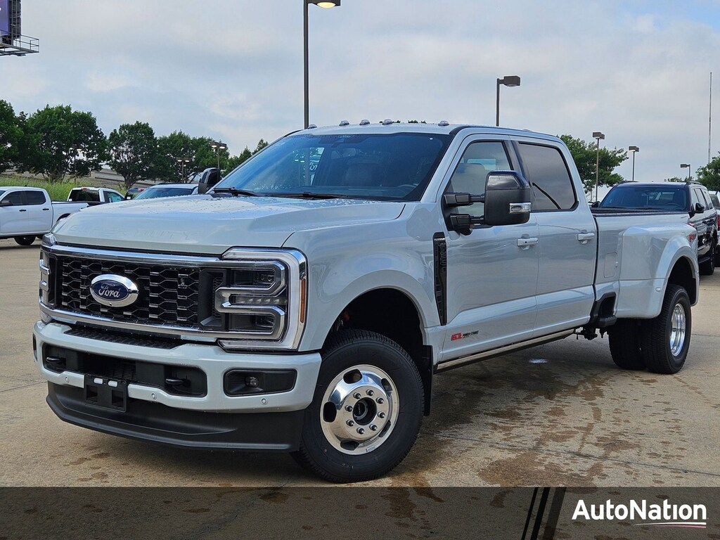 New 2026 Ford F-350 Platinum Truck Crew Cab
