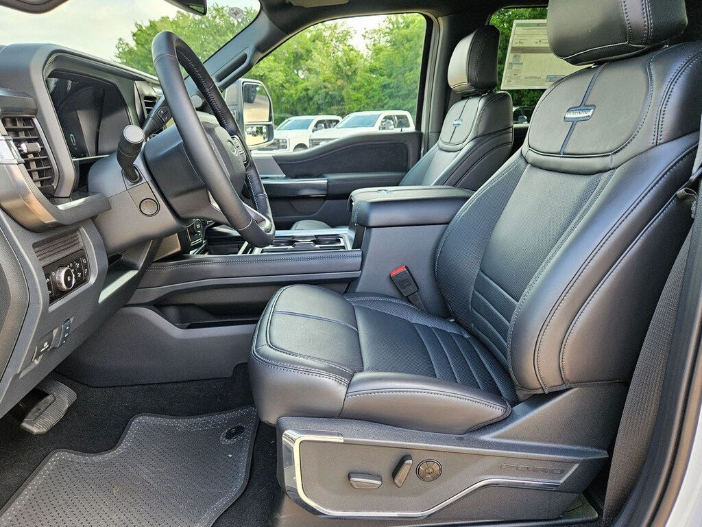 New 2026 Ford F-350 Platinum Truck Crew Cab