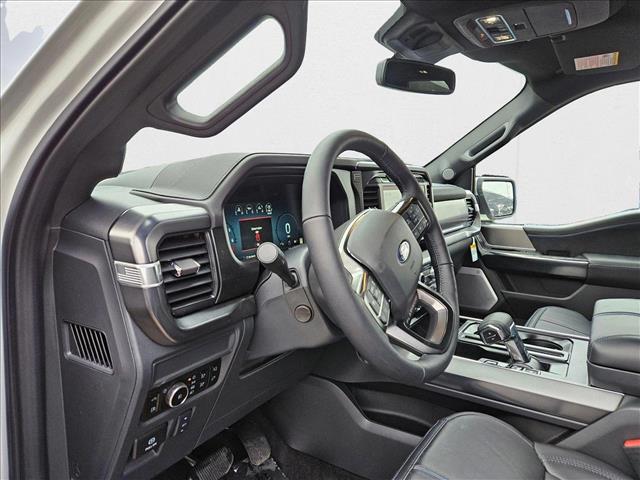 2025 Ford F-150 Platinum photo 3