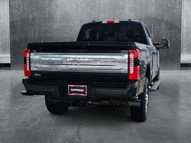 2025 Ford F-250 King Ranch photo 2