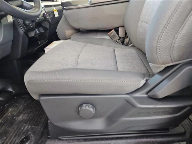 2025 Ford F-450 XL photo 4