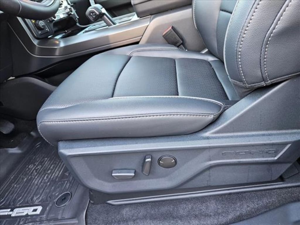 New 2025 Ford F-150 LARIAT Truck SuperCrew Cab