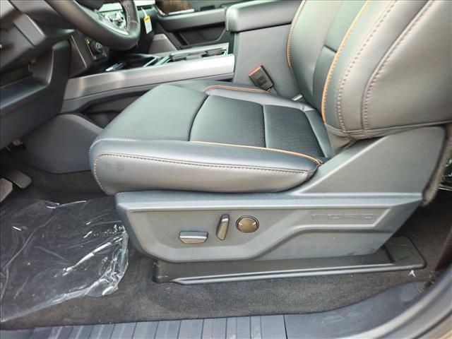 2026 Ford F-250 Lariat photo 4