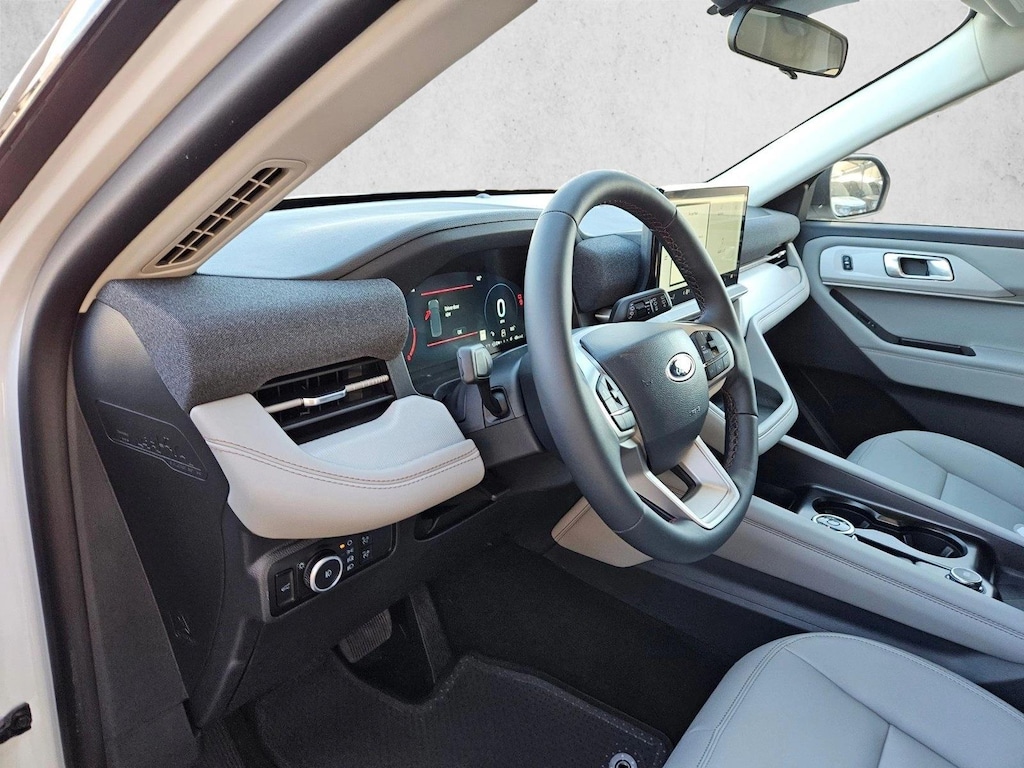 New 2026 Ford Explorer Active w/200A Pkg SUV