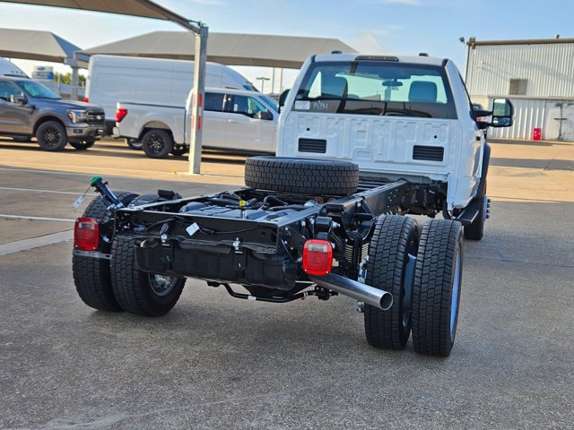 2025 Ford F-550 XL photo 2