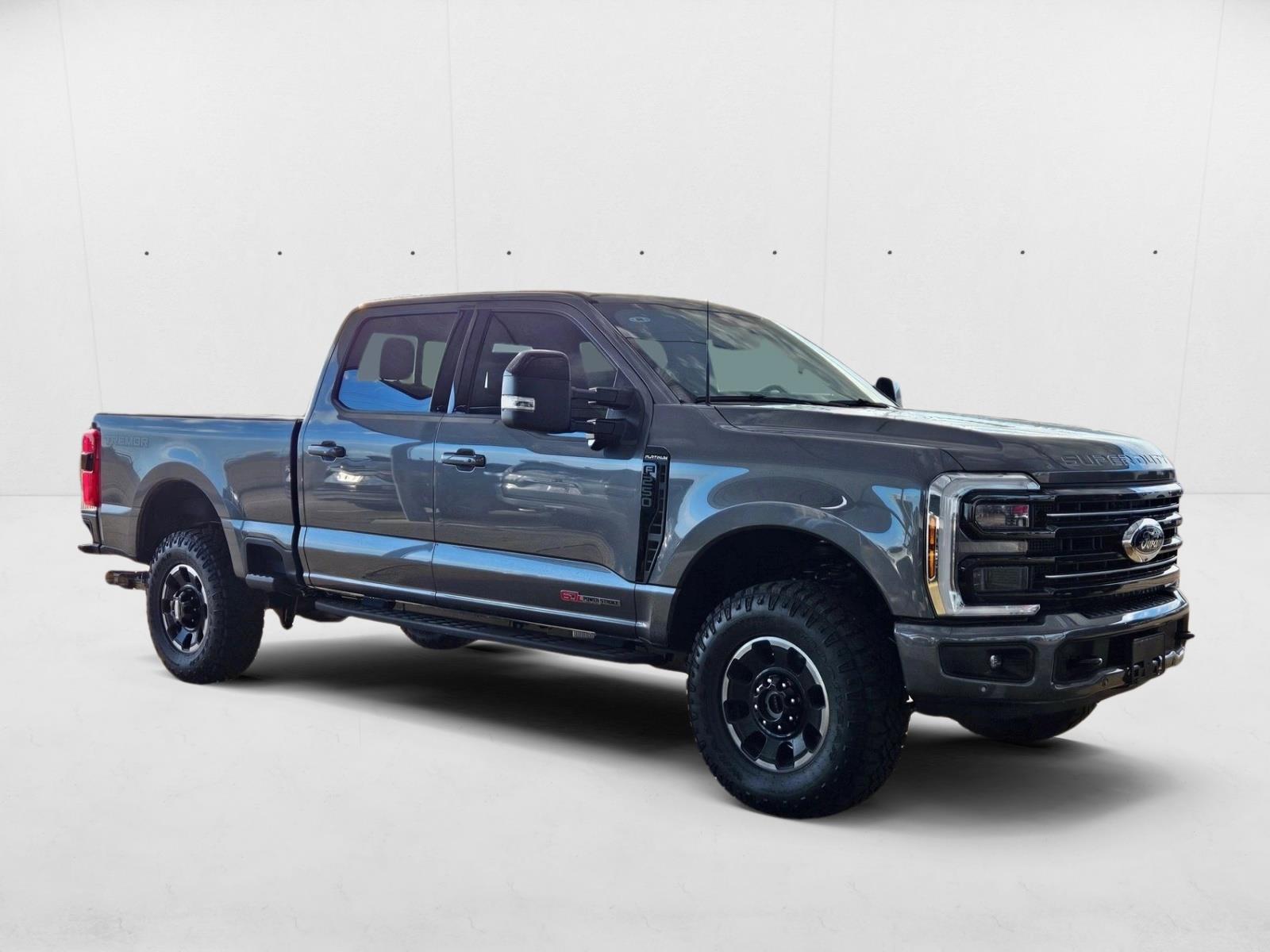 2026 Ford F-250 Platinum photo 3