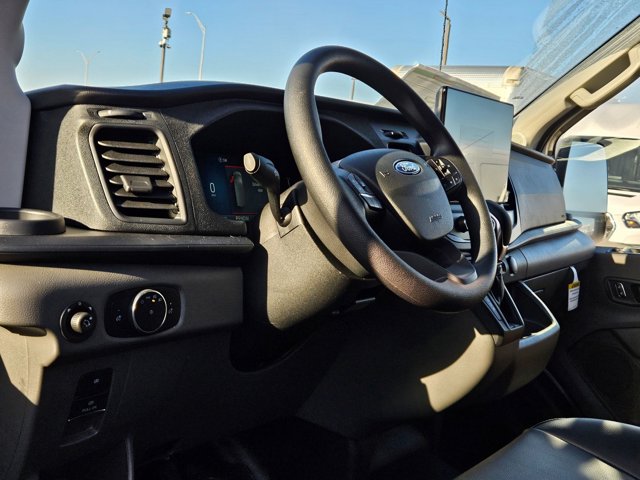 2026 Ford Transit photo 3
