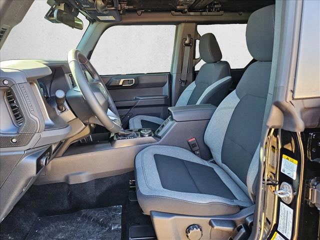 2025 Ford Bronco Big Bend photo 3