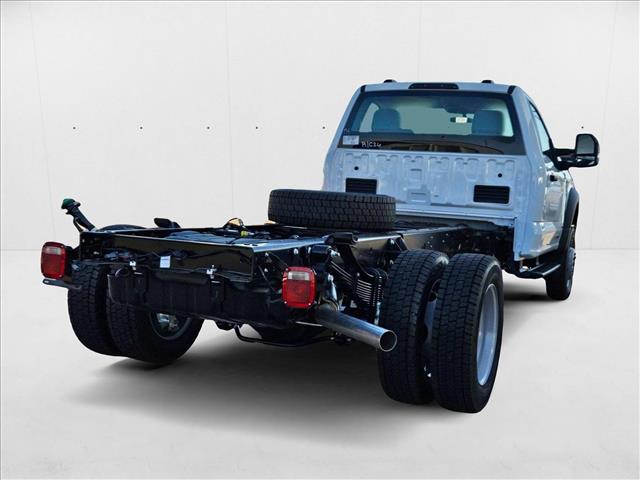 2025 Ford F-550 XL photo 2