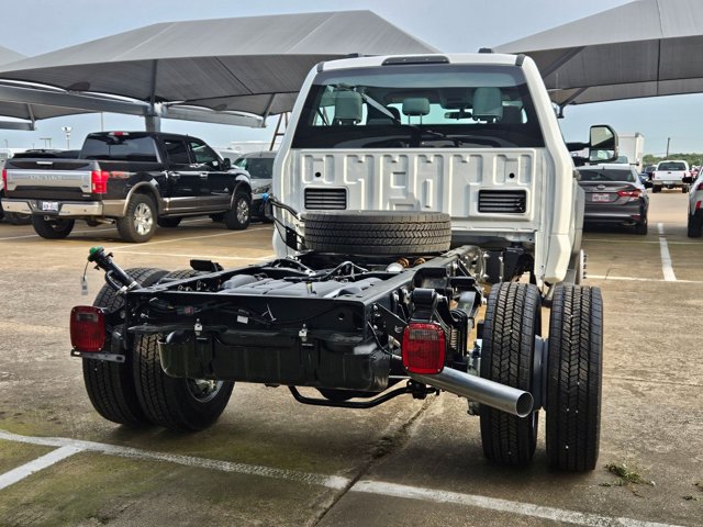 2025 Ford F-450 XL photo 2