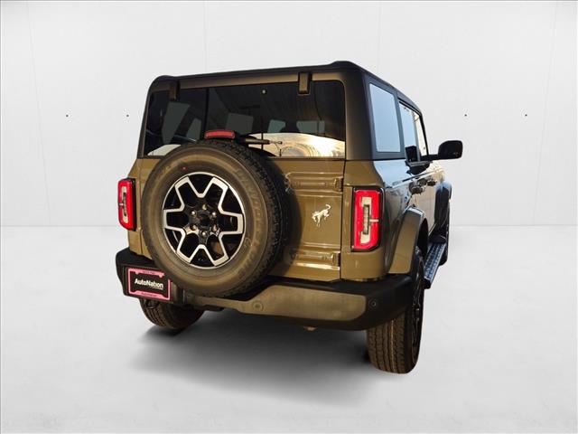 2025 Ford Bronco Outer Banks photo 2