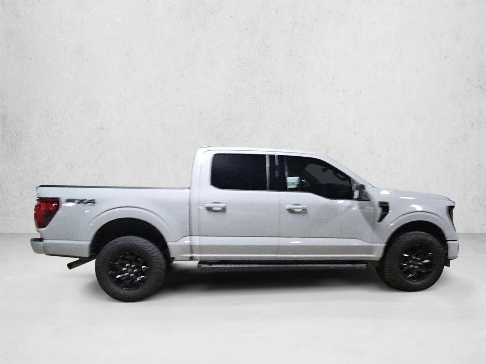 2024 Ford F-150 XLT photo 4