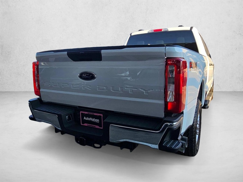 New 2026 Ford F-250 XLT Truck Crew Cab
