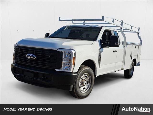2025 Ford F-250 Super Duty XL's photo