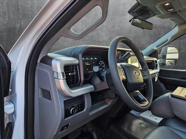 2025 Ford F-550 XL photo 3