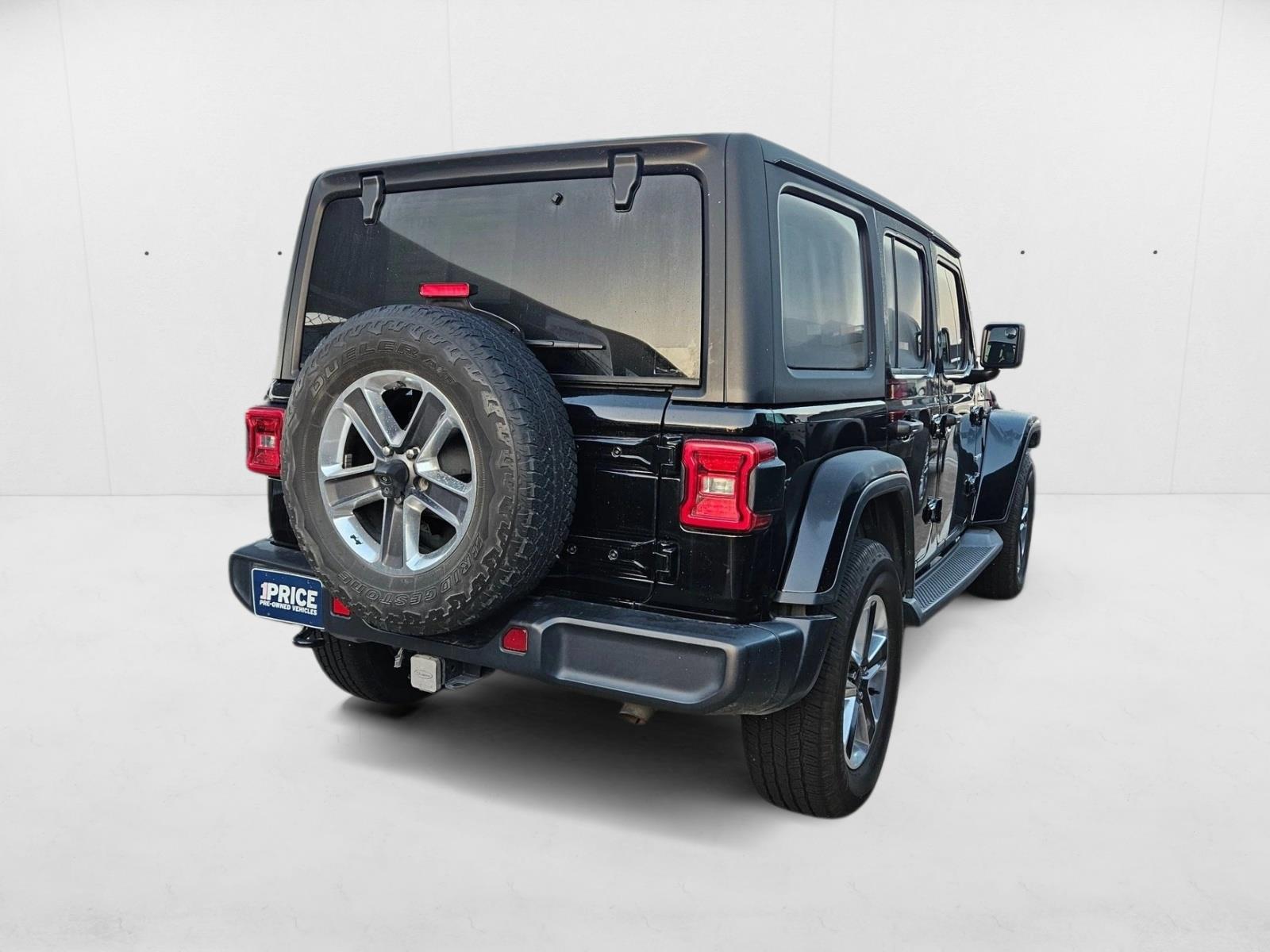 2019 Jeep Wrangler Unlimited Sahara photo 3