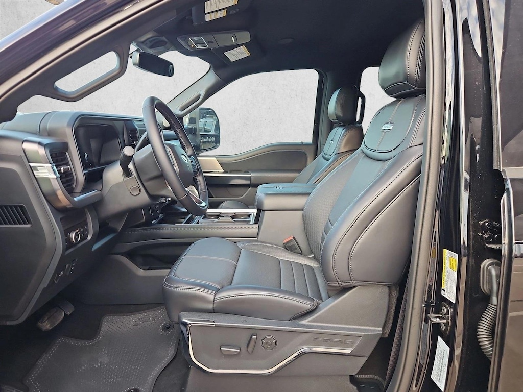 New 2026 Ford F-350 Platinum Truck Crew Cab