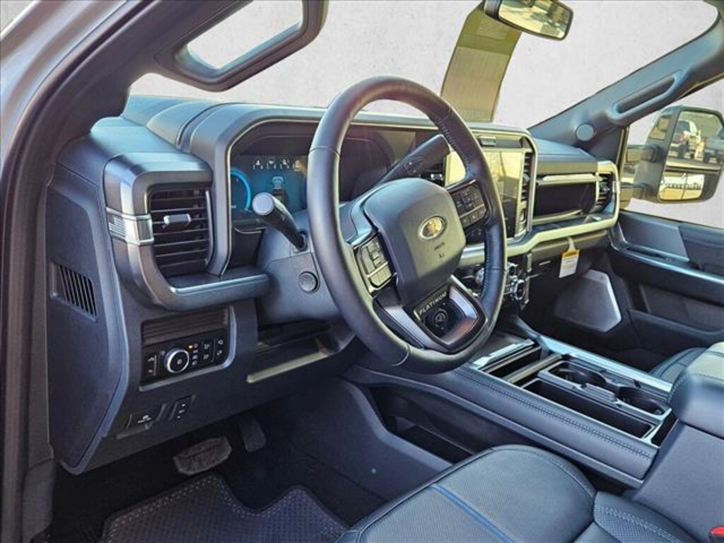 New 2026 Ford F-250 Platinum Truck Crew Cab