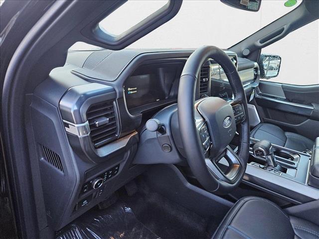 2025 Ford F-150 Platinum photo 3