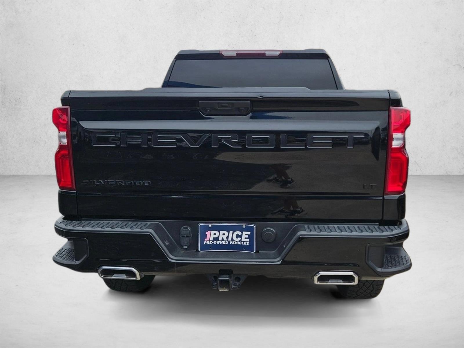 2022 Chevrolet Silverado 1500 LT Trail Boss photo 2