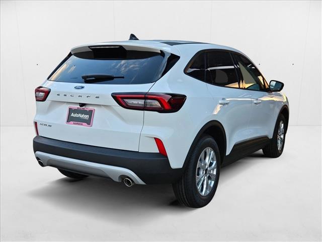 2025 Ford Escape Active photo 2