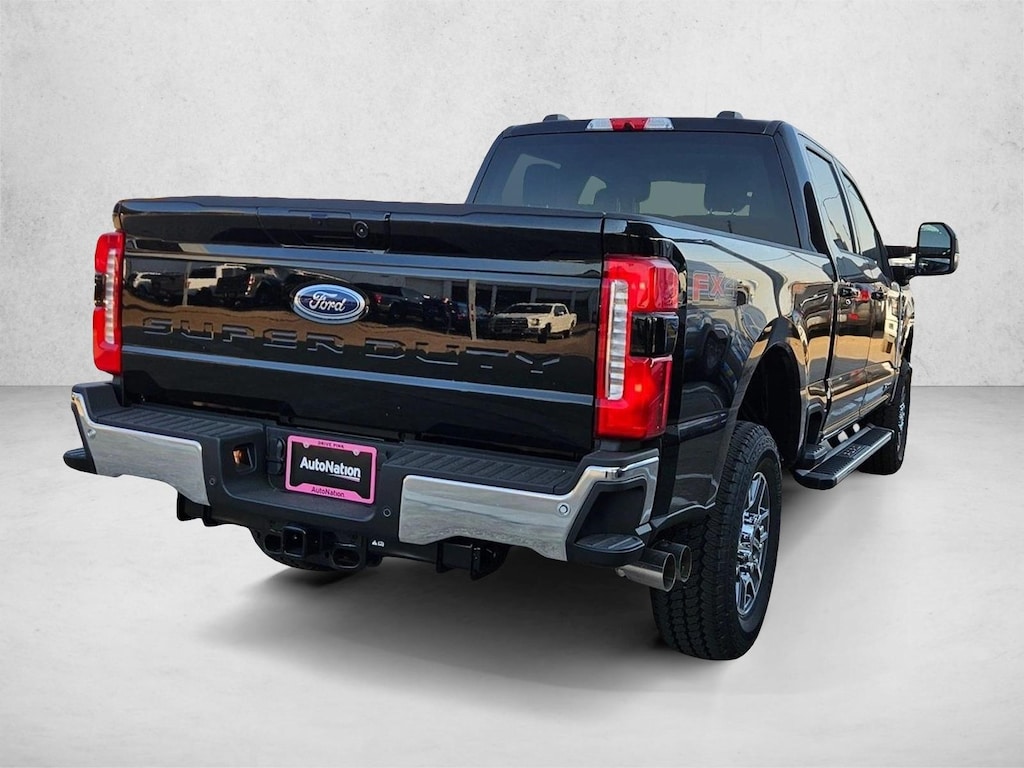 New 2026 Ford F-250 LARIAT Truck Crew Cab