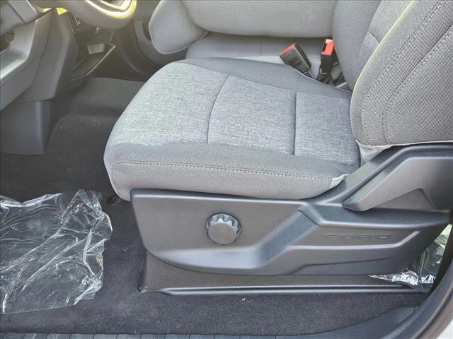 2026 Ford F-250 XL photo 4