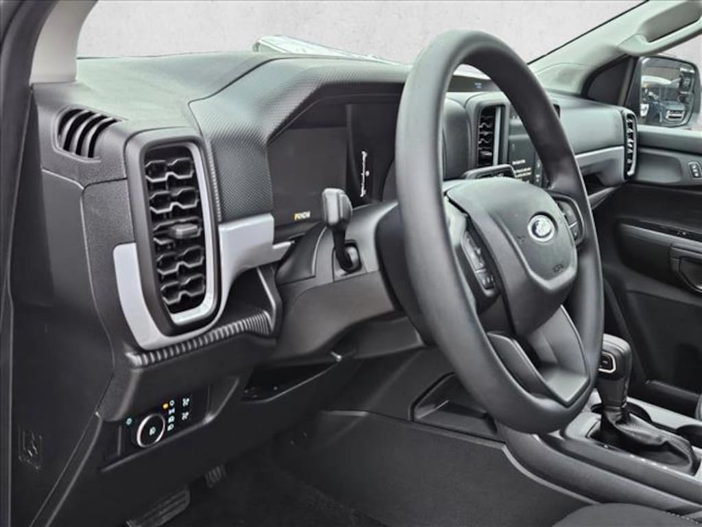 New 2025 Ford Ranger XL Truck SuperCrew