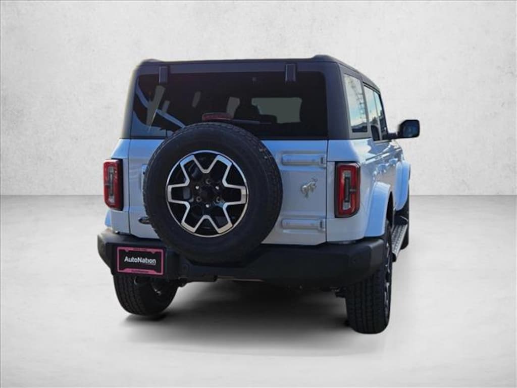 New 2025 Ford Bronco Outer Banks SUV