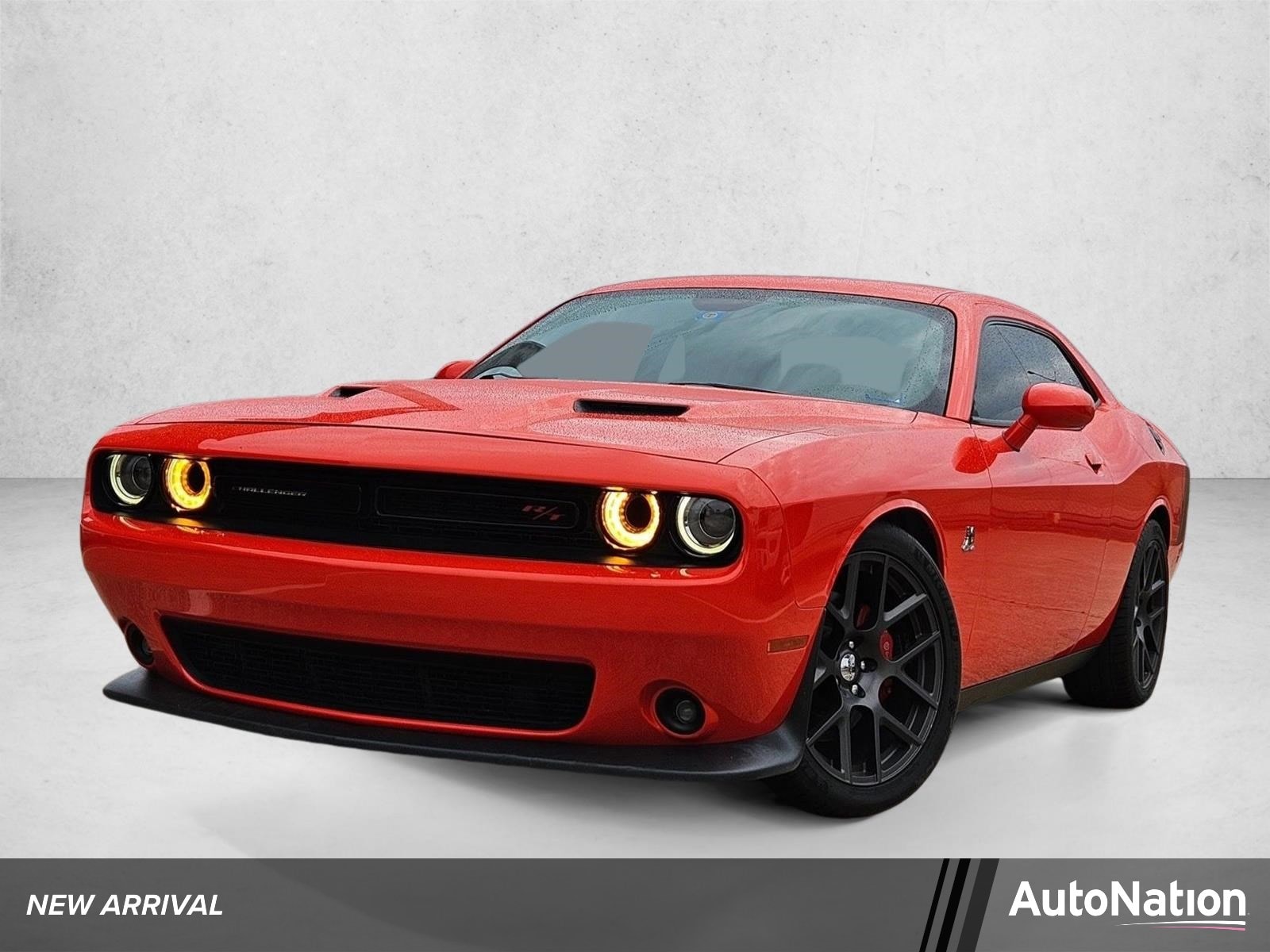 2016 Dodge Challenger Scat Pack's photo