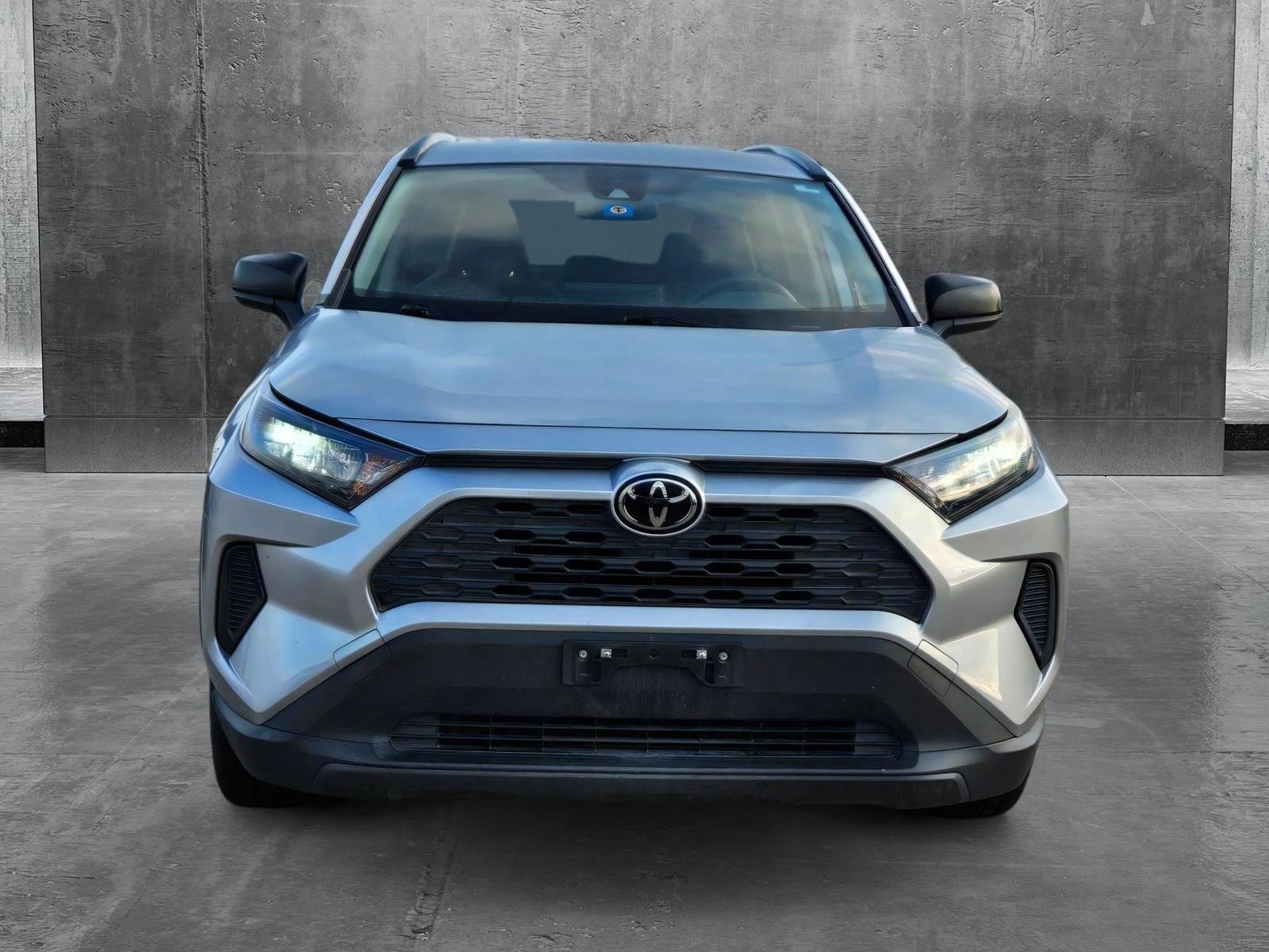 Used 2019 Toyota RAV4 LE with VIN JTMH1RFV1KD033348 for sale in Fort Worth, TX