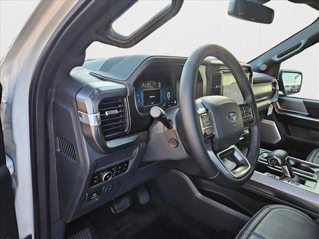 2025 Ford F-150 Platinum photo 3