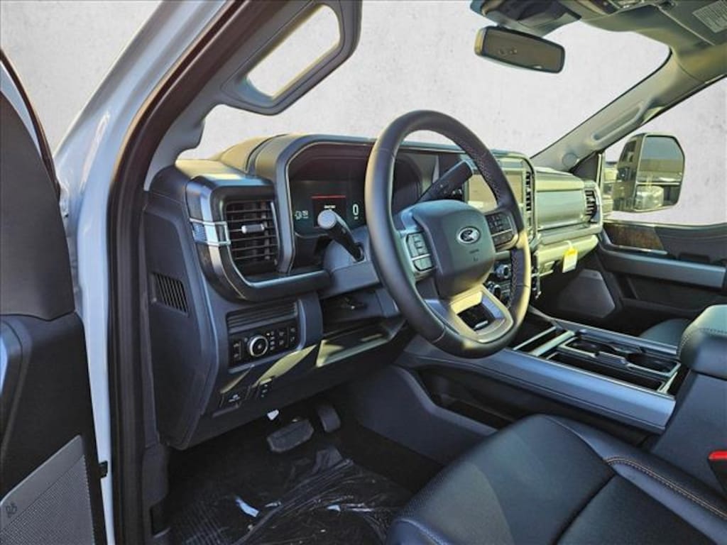 New 2026 Ford F-250 LARIAT Truck Crew Cab