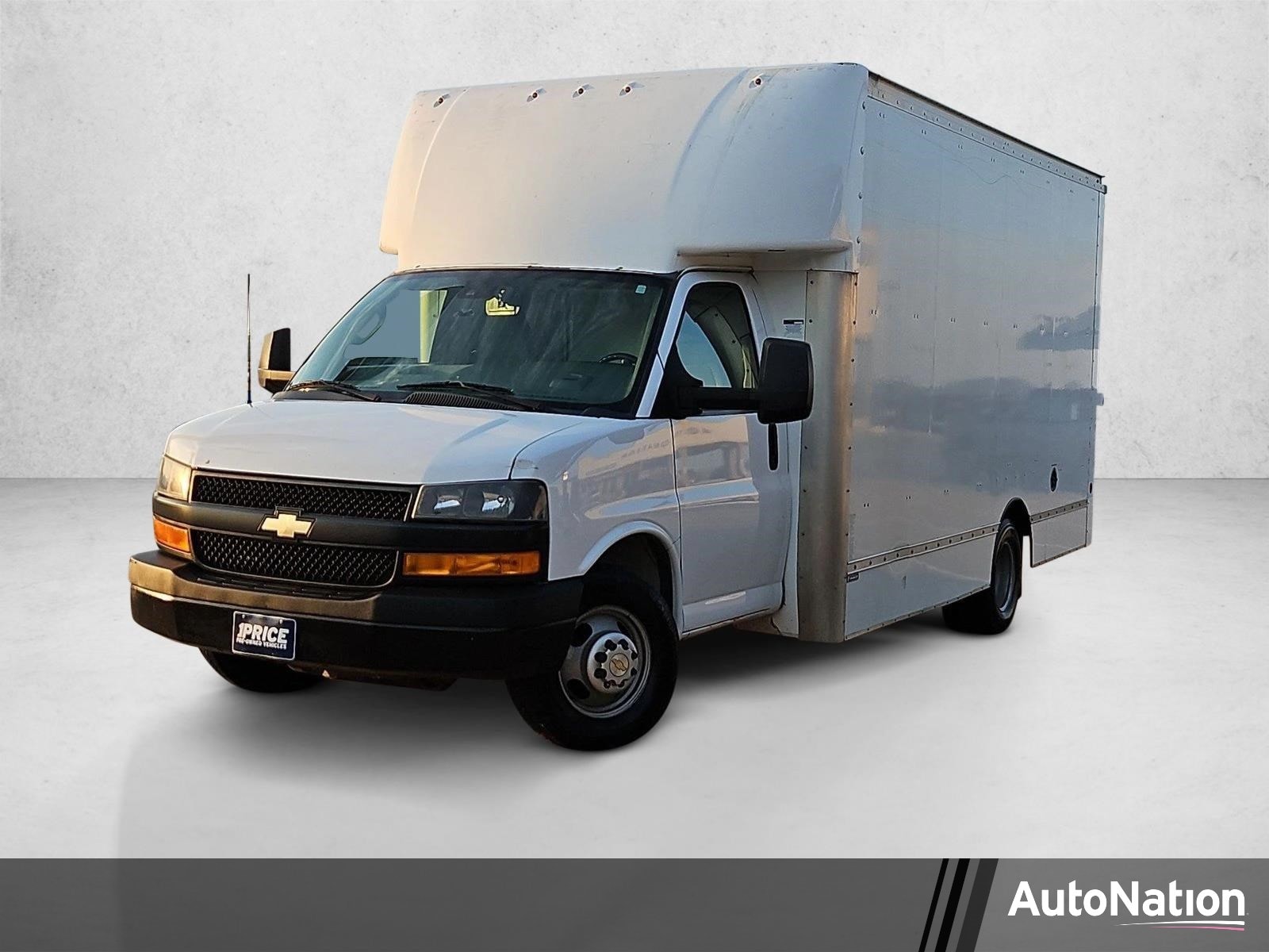 2021 Chevrolet Express Cutaway