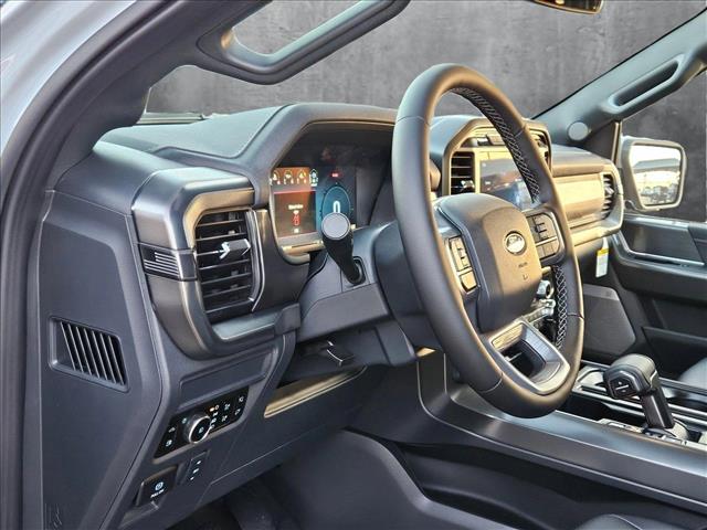 2025 Ford F-150 Lariat photo 3