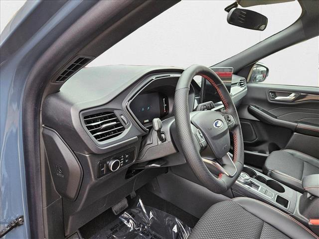 2025 Ford Escape ST-Line photo 3