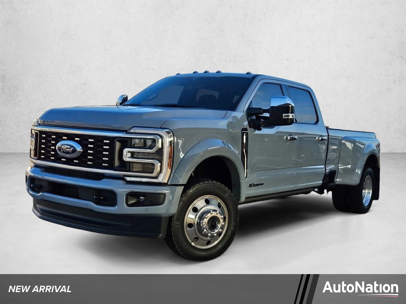 2025 Ford F-450 Platinum 4x4 Crew Cab 8' Box DRW's photo