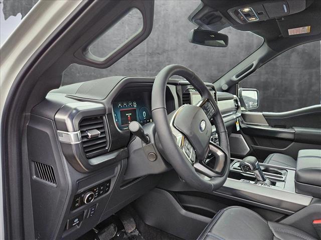 2025 Ford F-150 Platinum photo 3