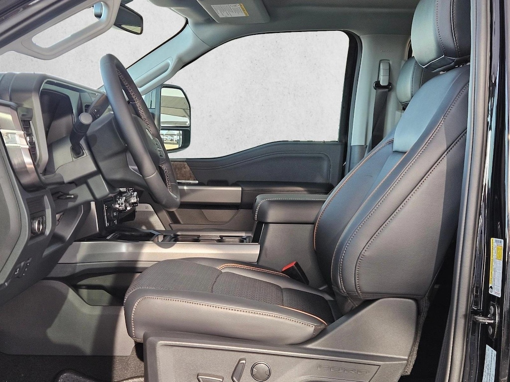 New 2026 Ford F-250 LARIAT Truck Crew Cab