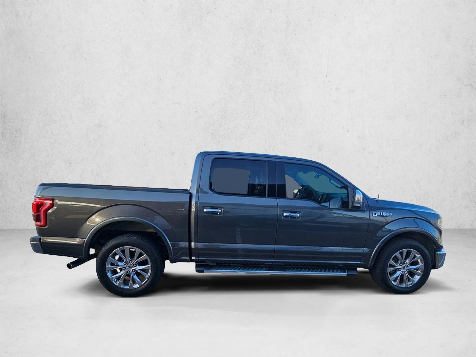 2016 Ford F-150 Lariat photo 4