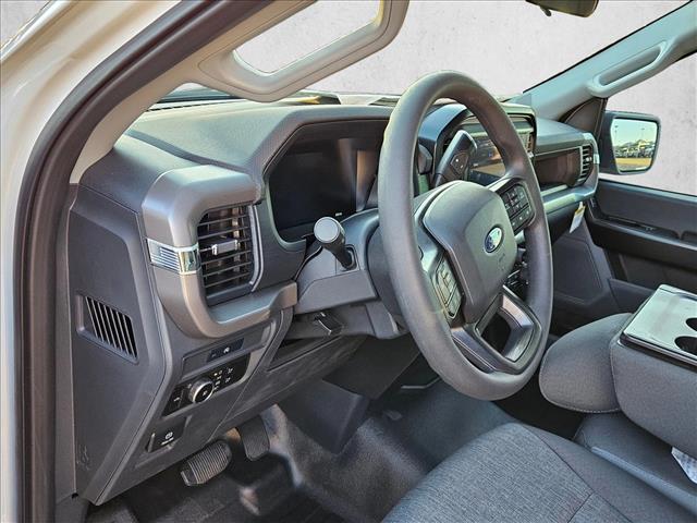 2025 Ford F-150 XL photo 3
