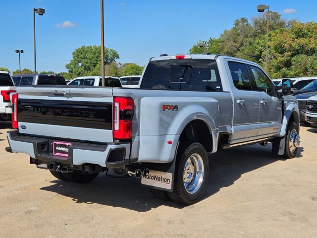 New 2026 Ford F-450 Platinum Truck Crew Cab