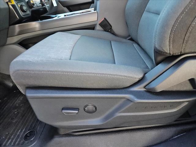 2025 Ford F-250 XLT photo 4