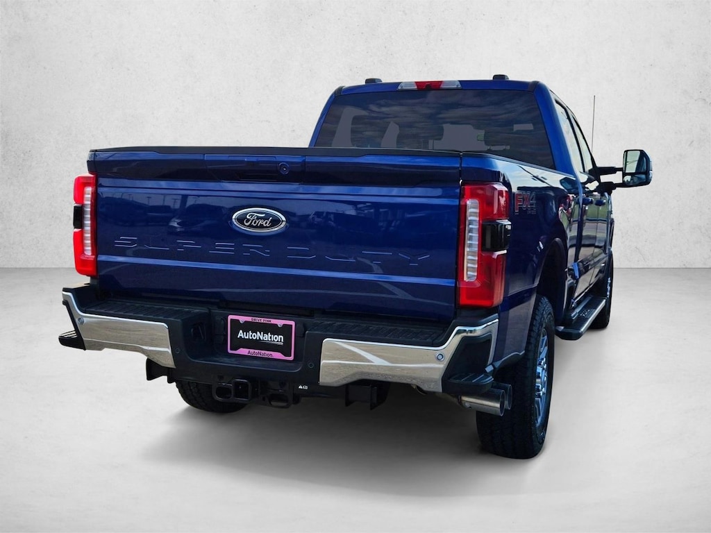 New 2026 Ford F-250 LARIAT Truck Crew Cab