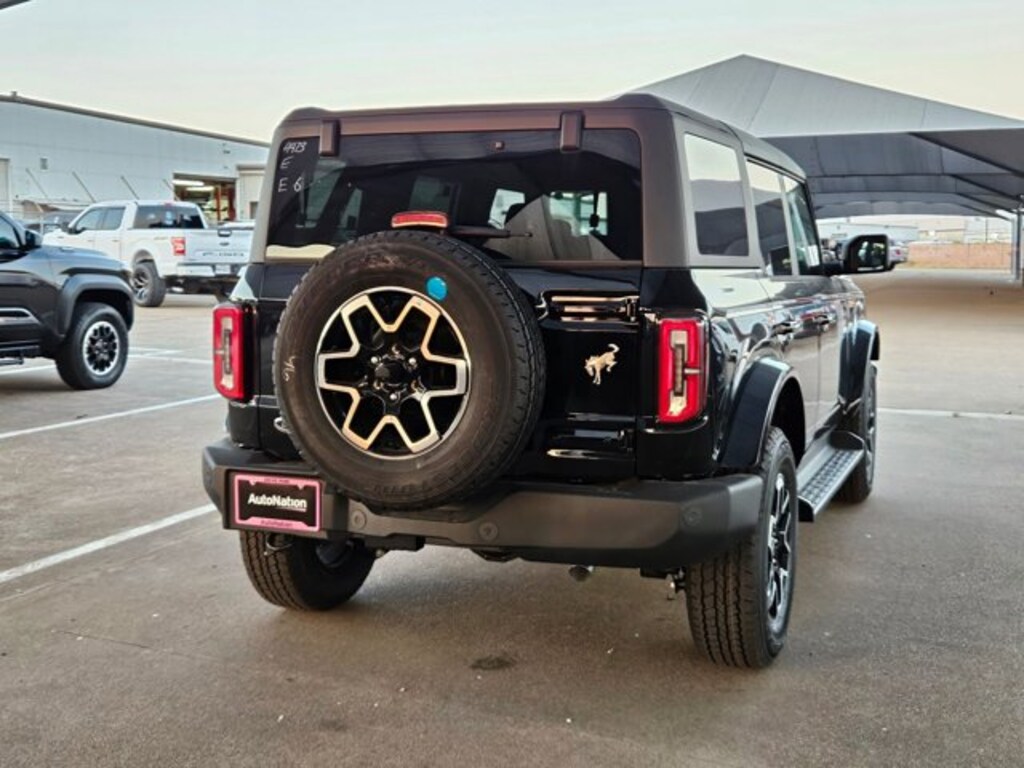 New 2025 Ford Bronco Outer Banks SUV