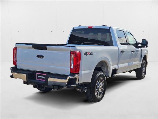 2025 Ford F-250 XLT photo 2